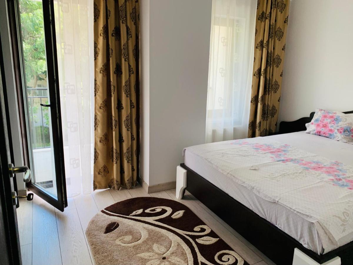 Bridge Tower Residence 雅西 外观 照片